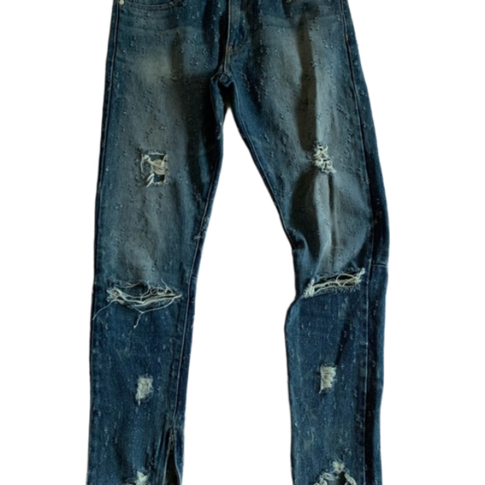 Sync denim slim no size but it’s a true 31 skinny